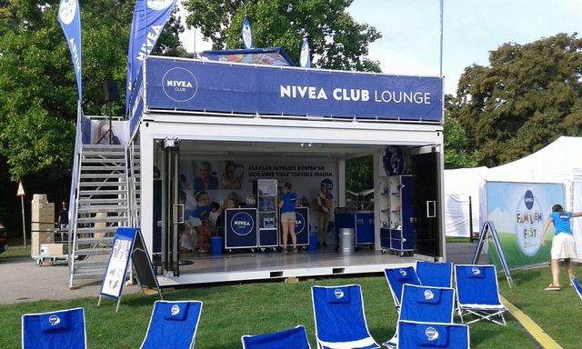 Ein Promotioncontainer für die Nivea Club Lounge